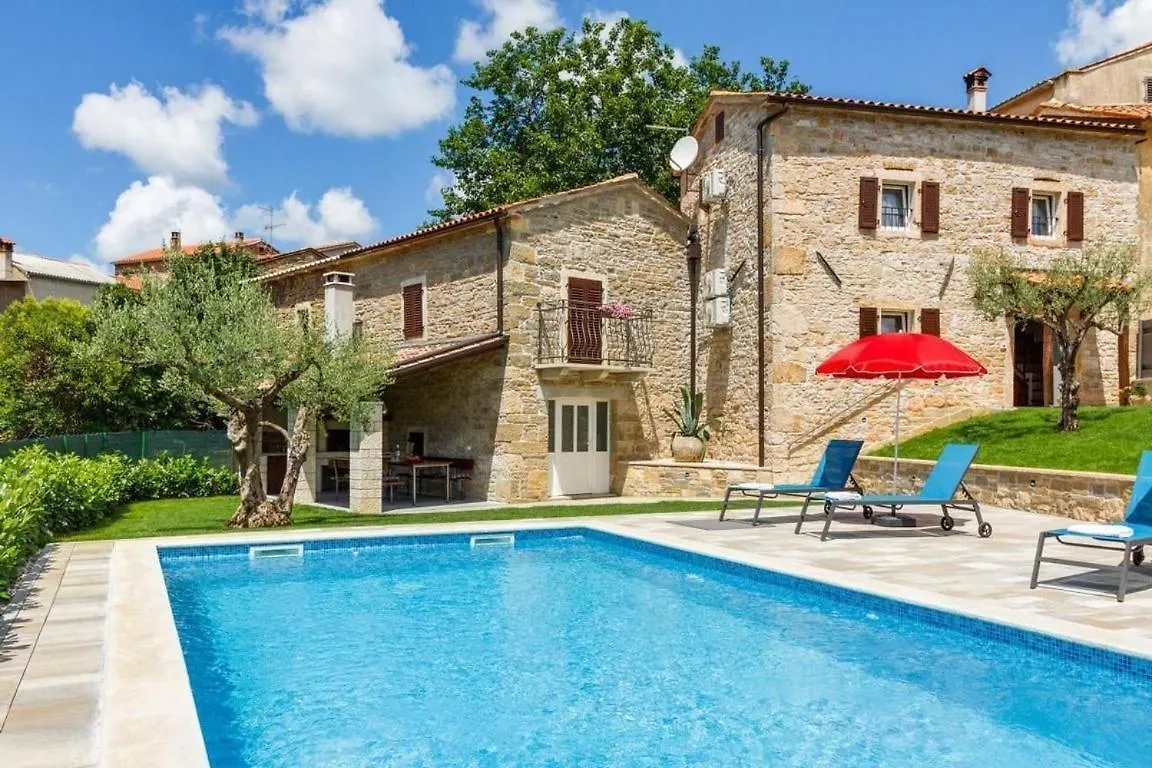 別荘 Villa Zoro Mit Schoenen Garten Und Privatem Pool パジン クロアチア